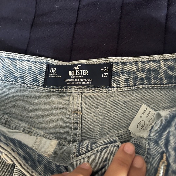 Hollister Jeans - Picture 4 of 4